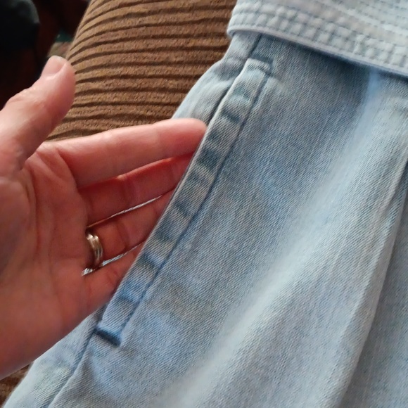 NWT Gloria Vanderbilt Denim Vacation Shorts In Saltmarsh Rinse■ Size 6 - Picture 4 of 14